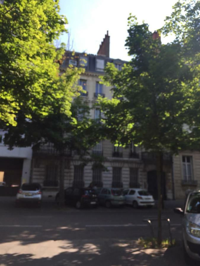 Le Jardin Darcy Liberte Hyper Centre Gare-Ville Parking Public Payant Dans La Rue Dijon Exterior photo